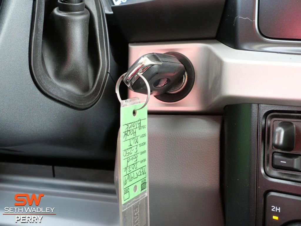 New 2026 Ford F250 XLT w/ FX4 Off-Road Package image 26