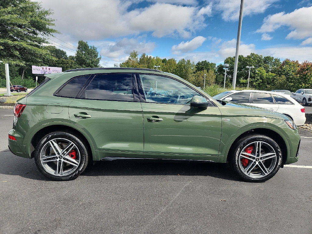 Certified 2024 Audi Q5 e Premium Plus w/ Premium Plus Package AWD/4WD image 13