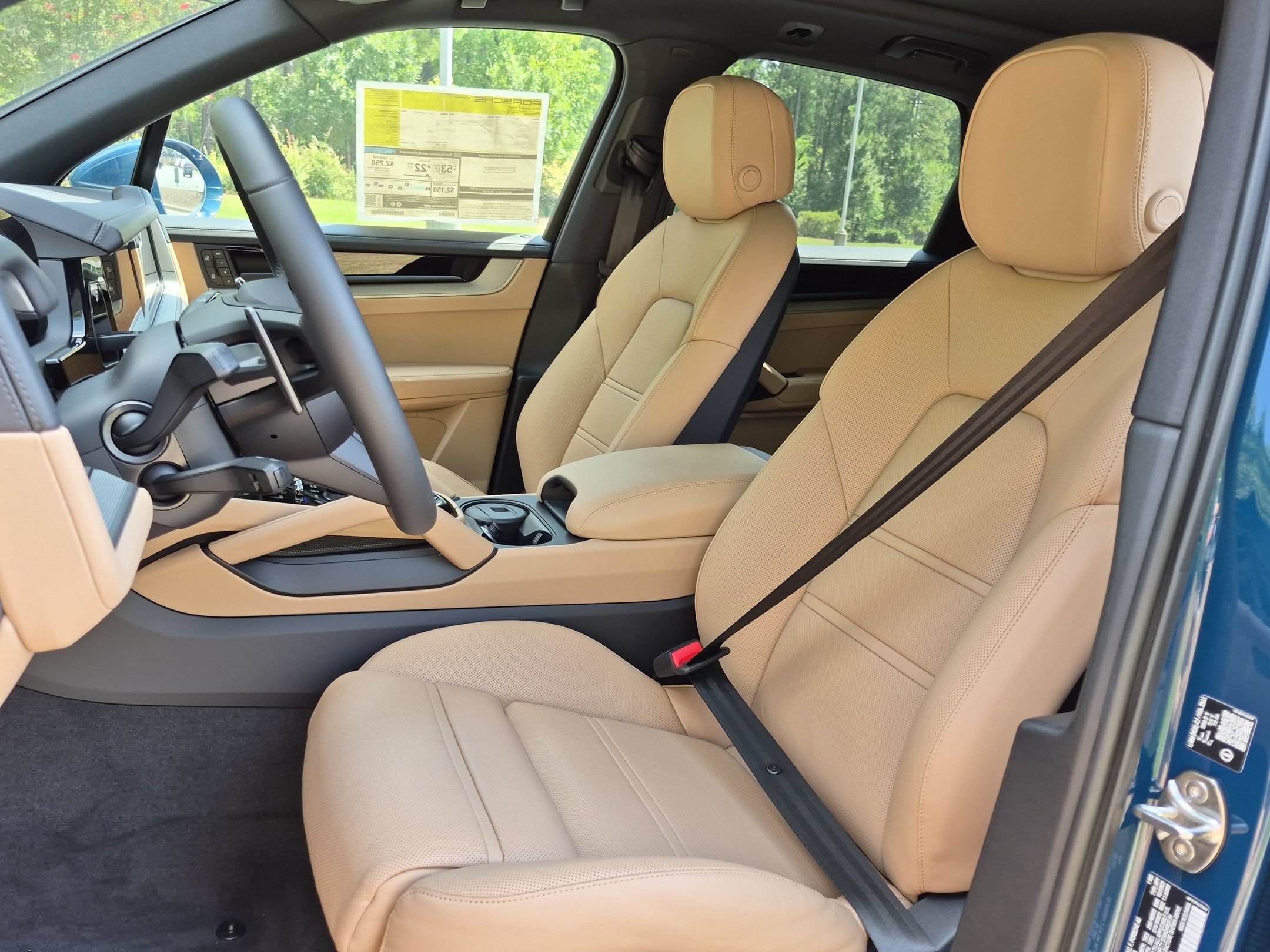 New 2026 Porsche Cayenne E-Hybrid AWD/4WD image 5