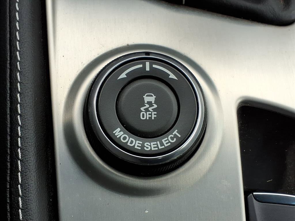 Used 2014 Chevrolet Corvette Base image 17