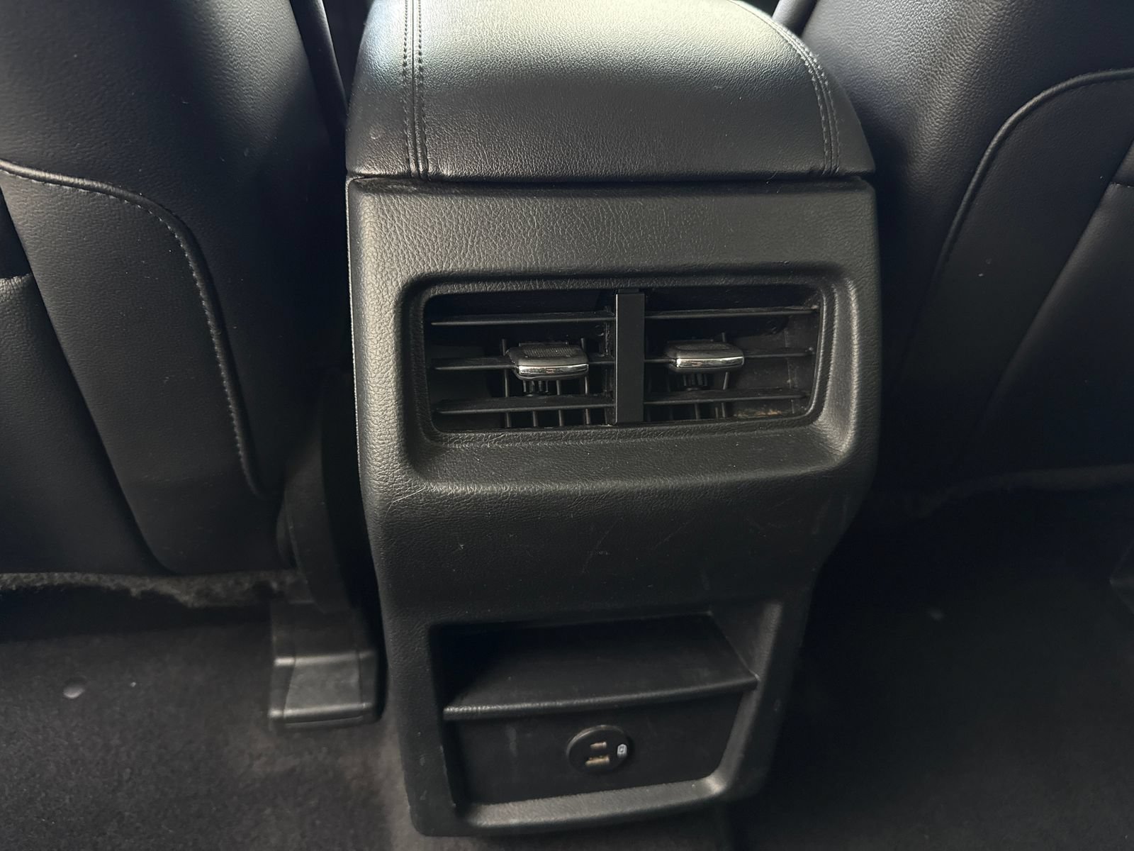 Used 2021 Ford Edge SEL AWD/4WD image 37