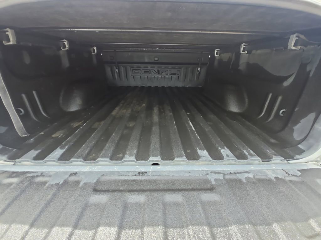 Used 2018 GMC Sierra 1500 Denali AWD/4WD image 19