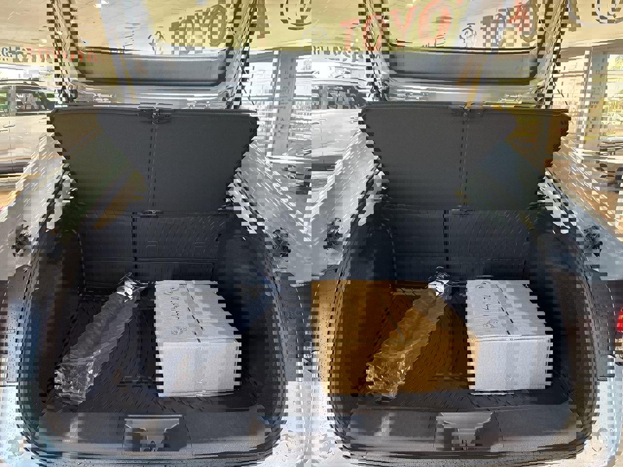 New 2026 Toyota Prius Plug-In Hybrid image 25