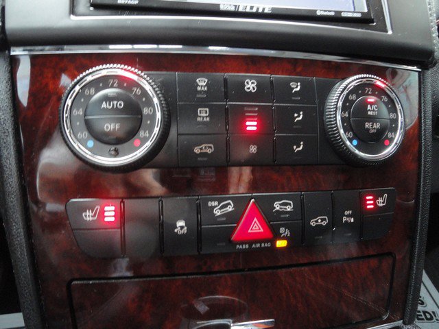 Used 2012 Mercedes-Benz GL 450 4MATIC image 16