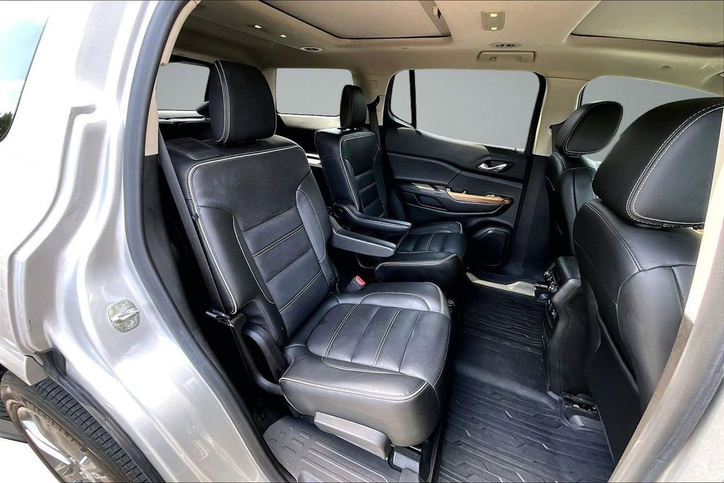 Used 2019 GMC Acadia Denali w/ Technology Package AWD/4WD image 25