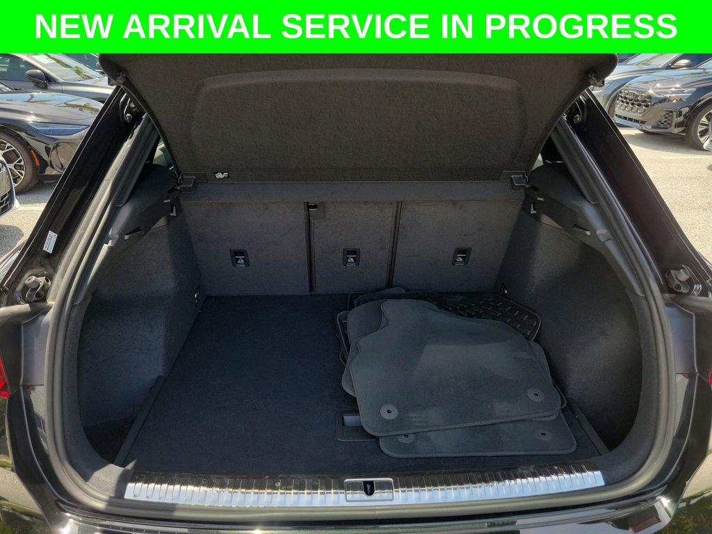 Certified 2025 Audi Q3 2.0T Premium w/ Convenience Package AWD/4WD image 30