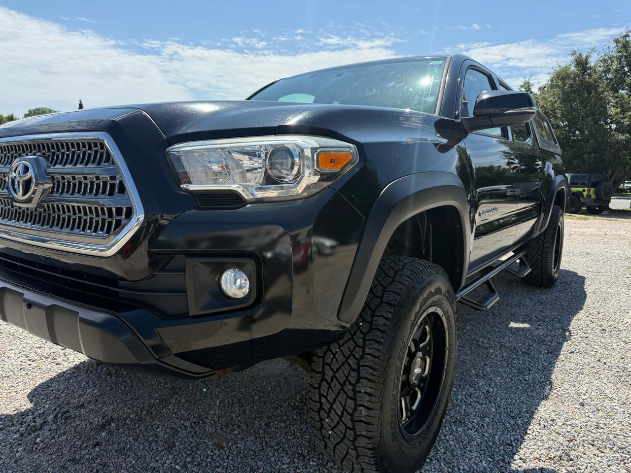 Used 2016 Toyota Tacoma TRD Off-Road w/ Towing Package RWD image 10