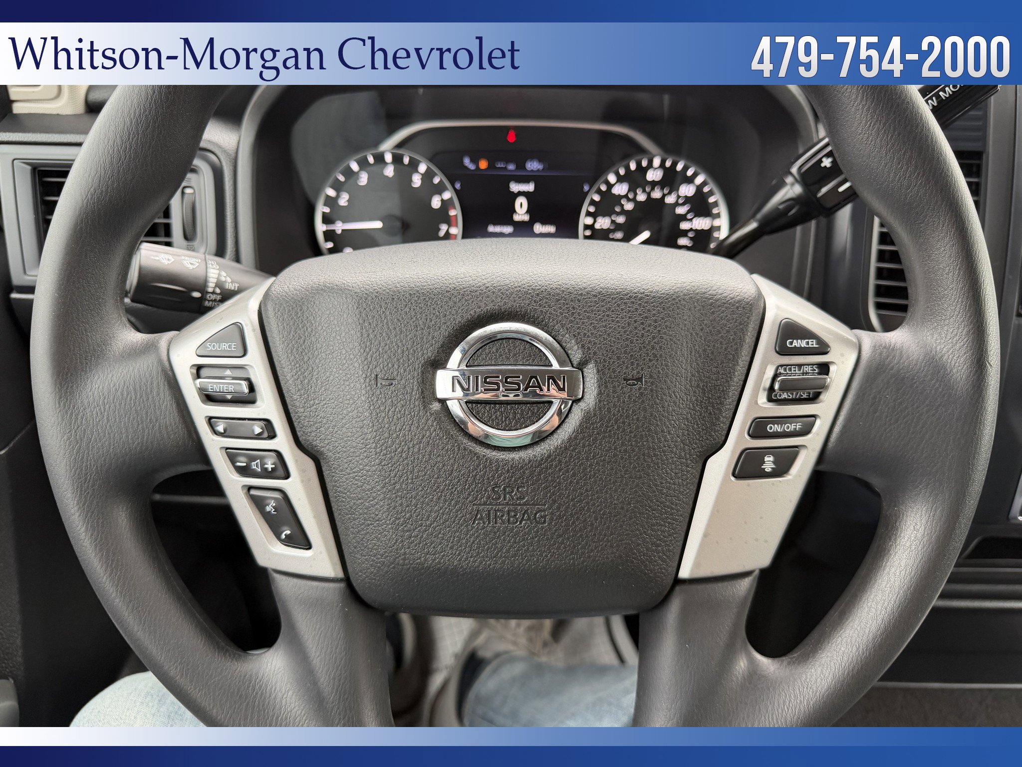 Used 2022 Nissan Titan SV image 15