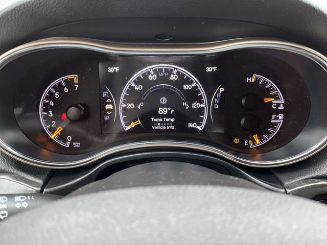 Used 2016 Jeep Grand Cherokee Laredo AWD/4WD image 11