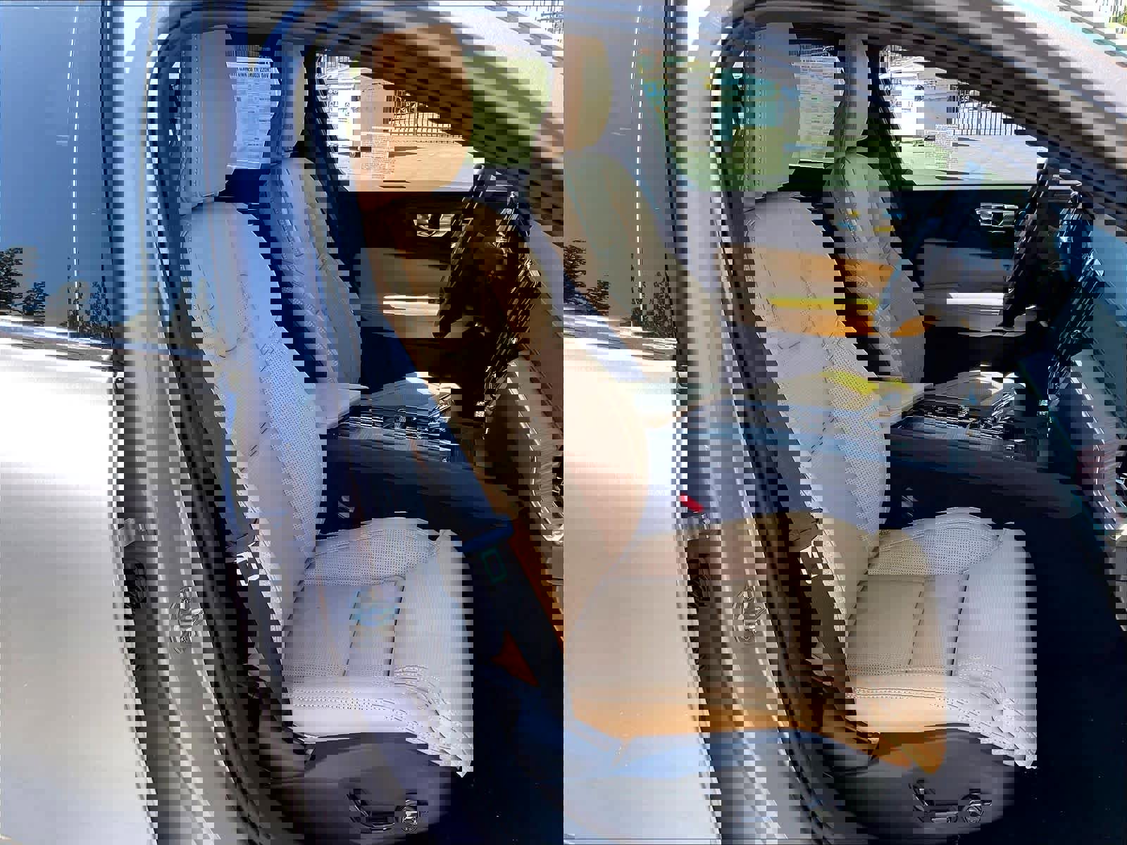 New 2026 Volvo V60 B5 Cross Country Ultra image 31