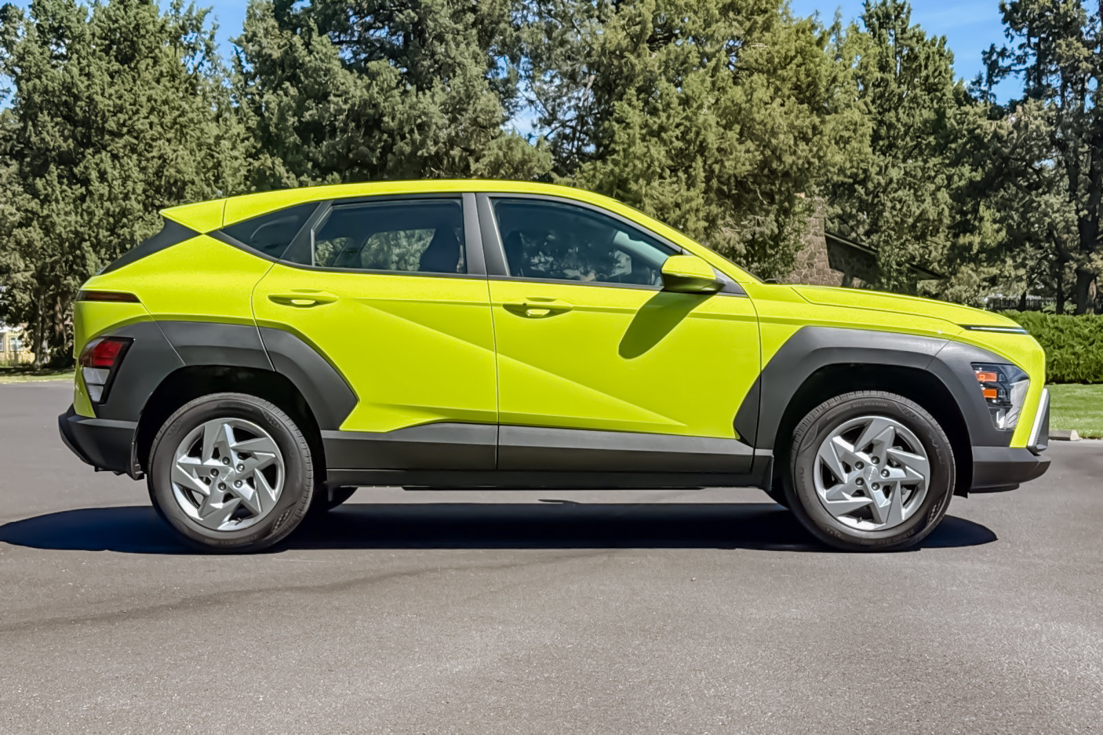 Used 2026 Hyundai Kona SE AWD/4WD image 3