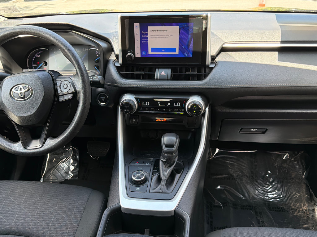 Used 2025 Toyota RAV4 XLE AWD/4WD image 16