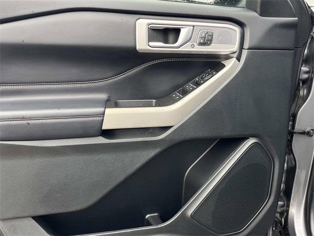 Certified 2022 Ford Explorer Limited w/ Equipment Group 301A image 29