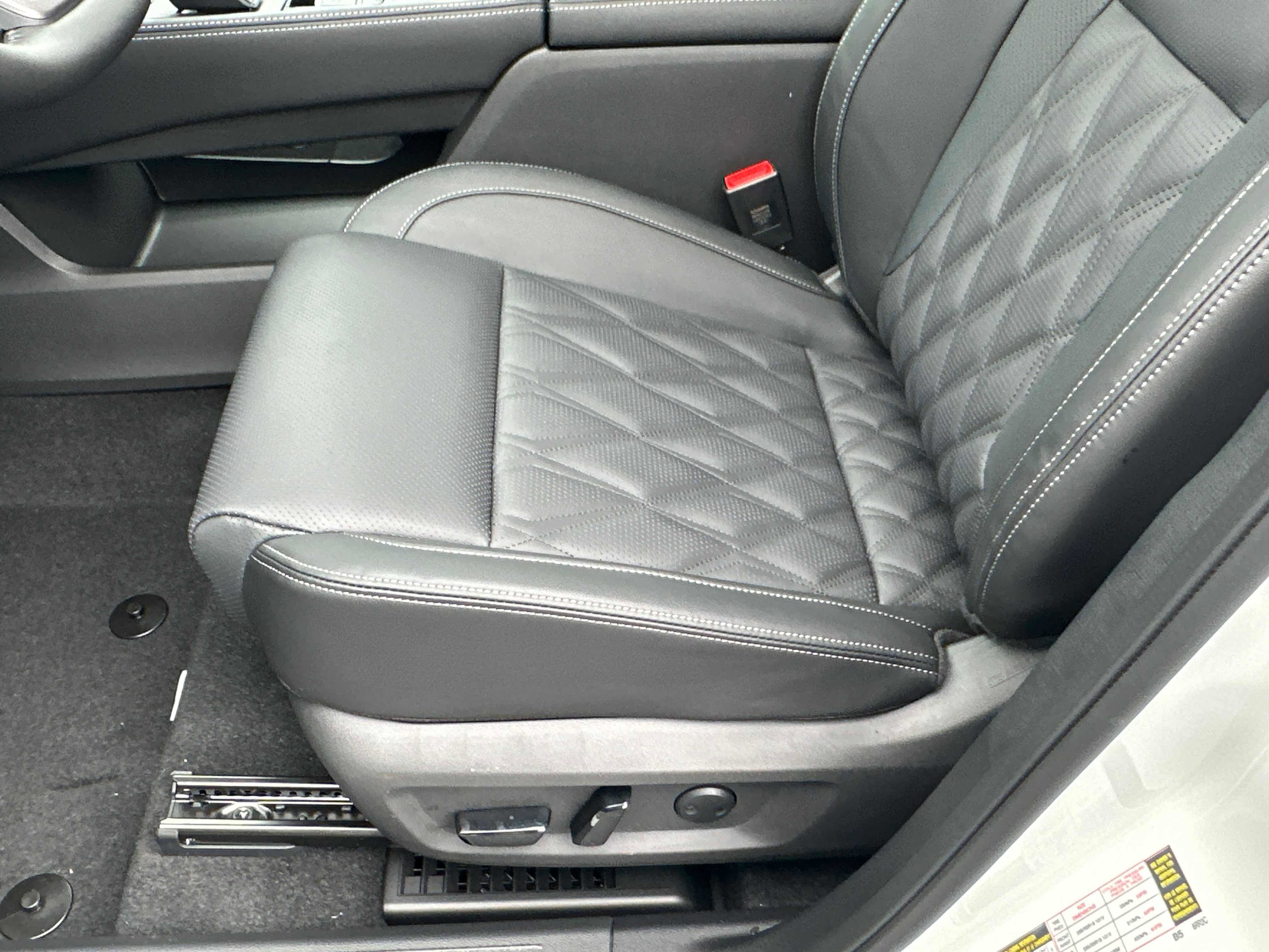 New 2026 Nissan Rogue Platinum image 26
