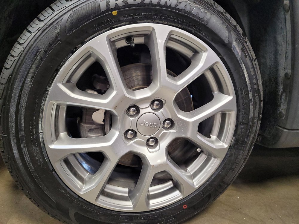 Used 2022 Jeep Compass Latitude AWD/4WD image 31