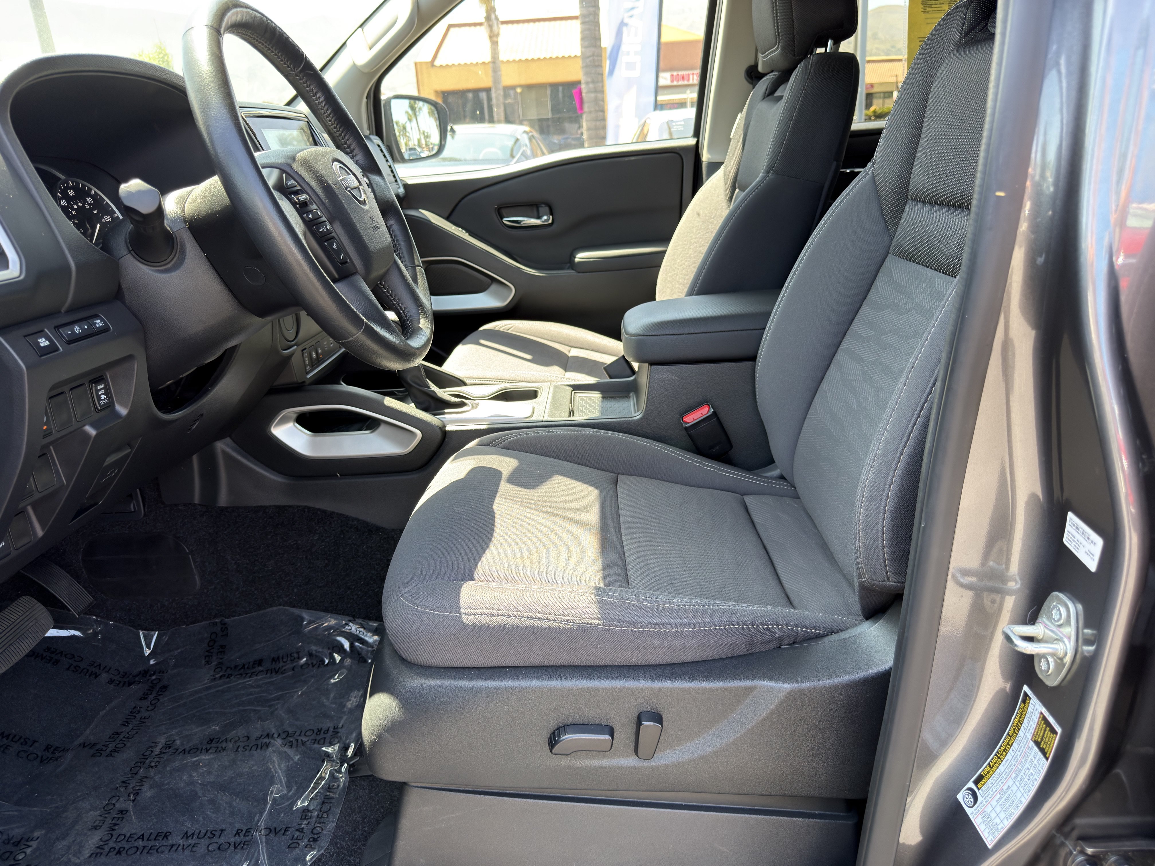 Used 2024 Nissan Frontier SV w/ SV Convenience Package RWD image 24