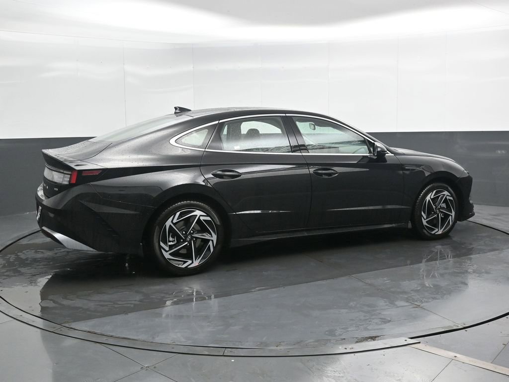 New 2026 Hyundai Sonata SEL AWD/4WD image 2