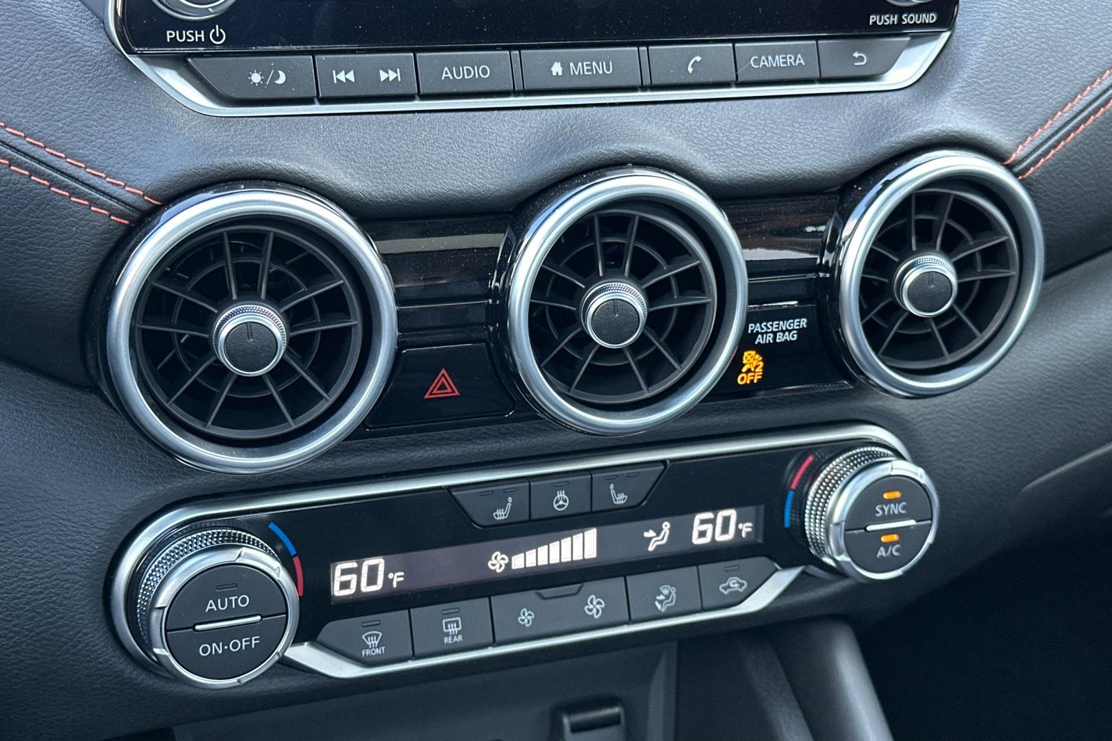 Used 2025 Nissan Sentra SR w/ SR Premium Package image 30