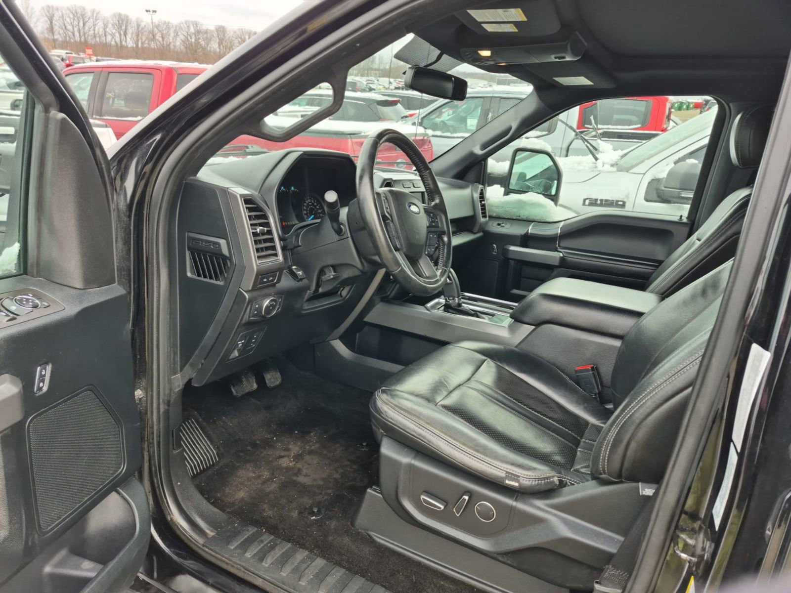Used 2018 Ford F150 XLT w/ Equipment Group 302A Luxury image 7