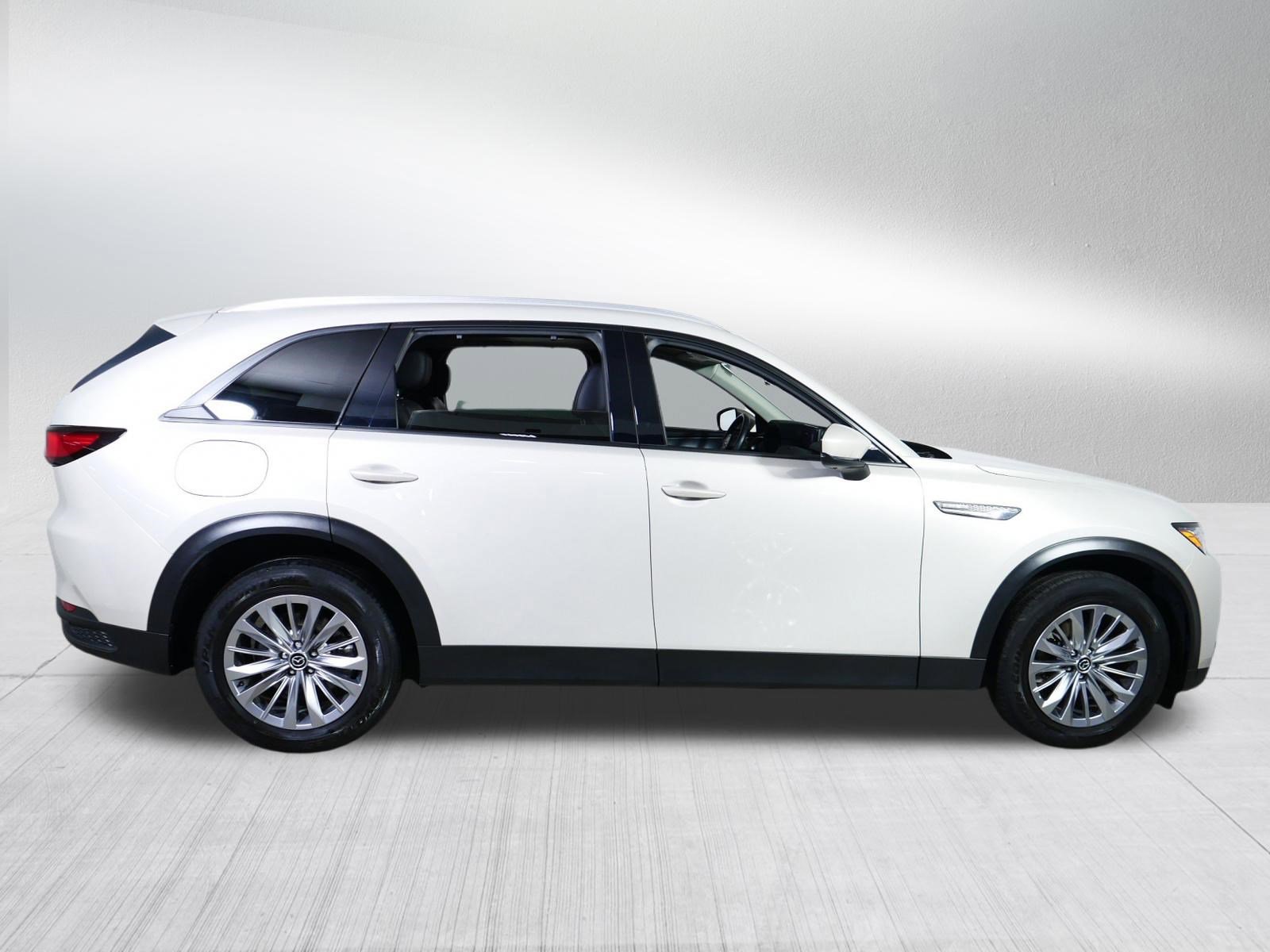 Used 2024 MAZDA CX-90 Plug-In Hybrid w/ Preferred AWD/4WD image 8