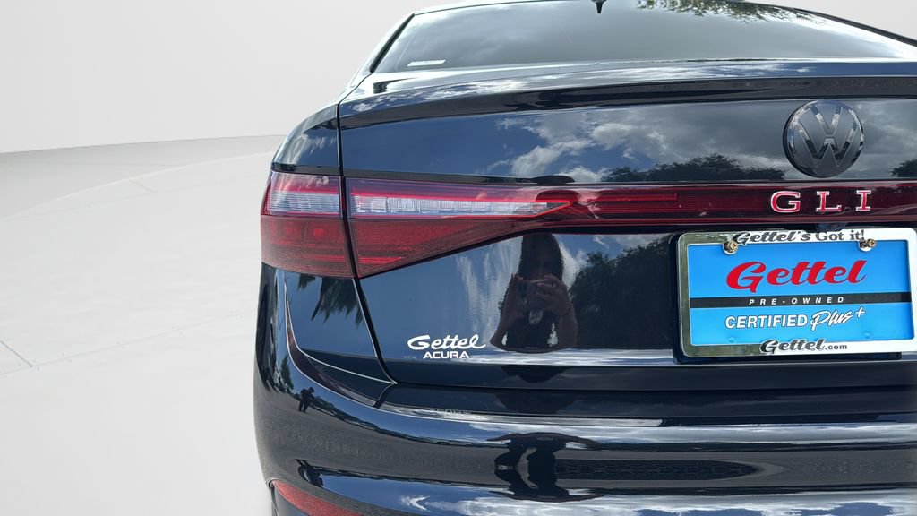 Used 2025 Volkswagen Jetta GLI Autobahn FWD image 38