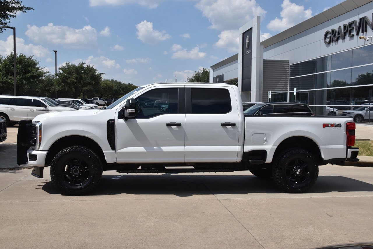Used 2023 Ford F250 XL w/ STX Appearance Package AWD/4WD image 12