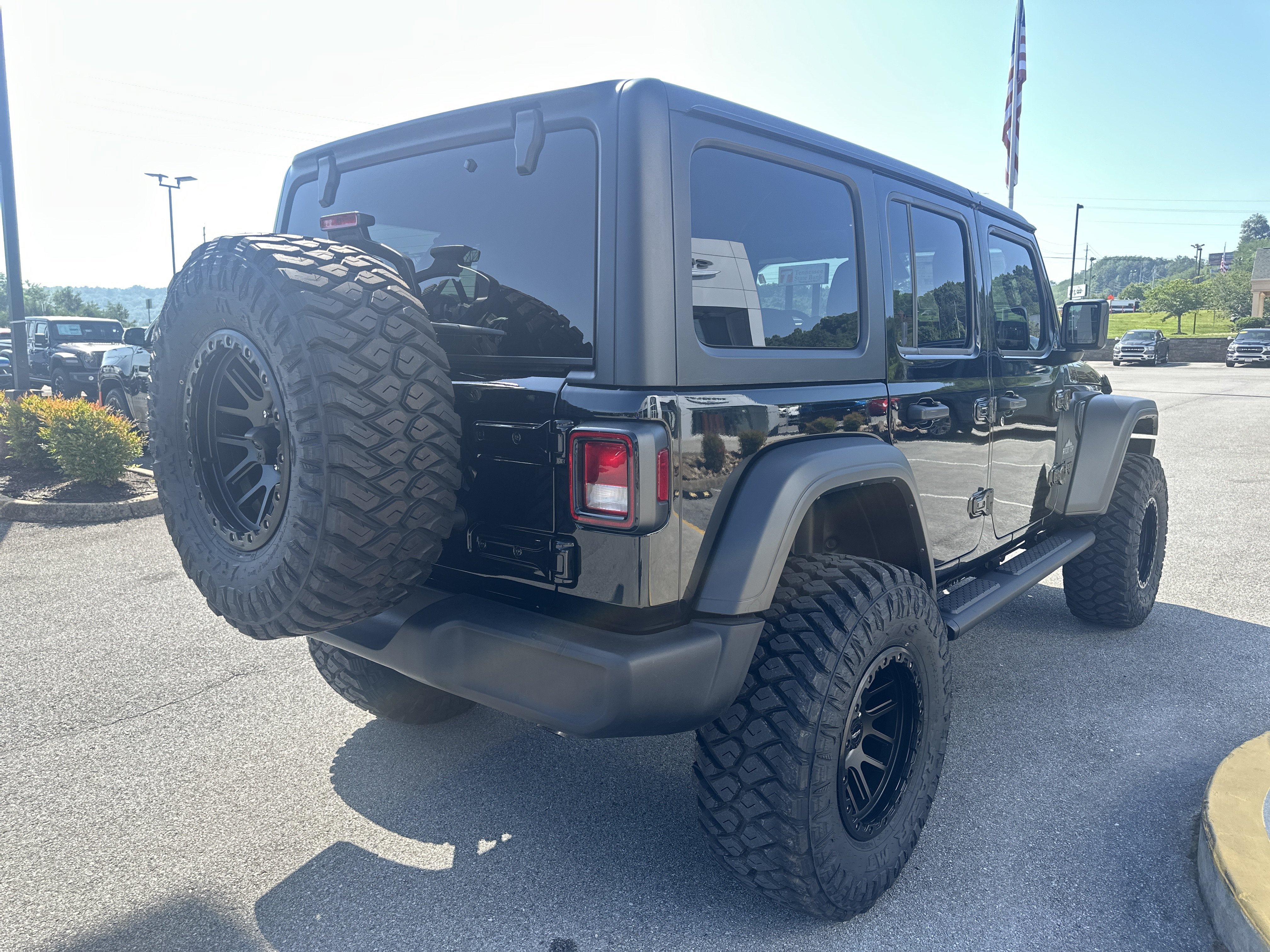 New 2026 Jeep Wrangler Unlimited Sport AWD/4WD image 8