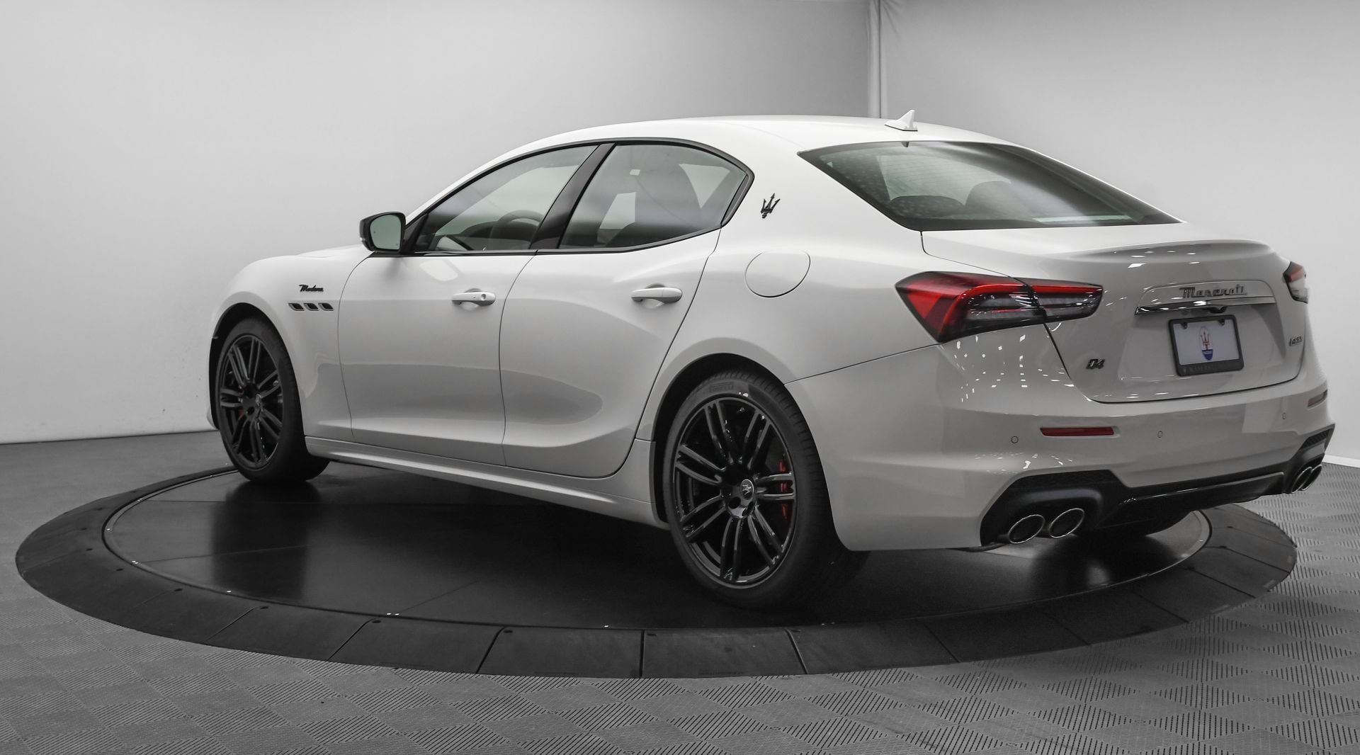 New 2024 Maserati Ghibli Modena Ultima Q4 AWD/4WD image 5