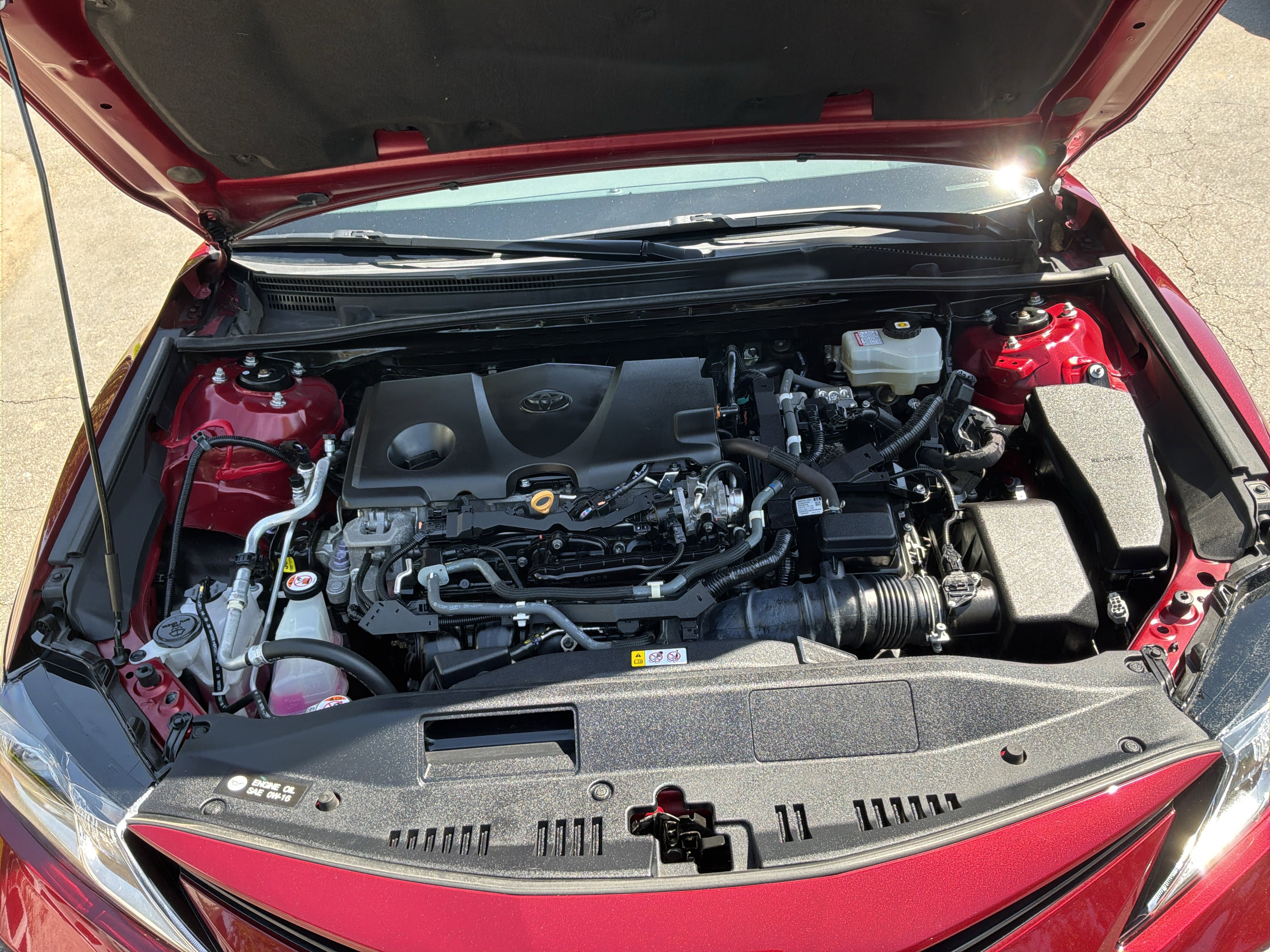 Used 2021 Toyota Camry LE image 33