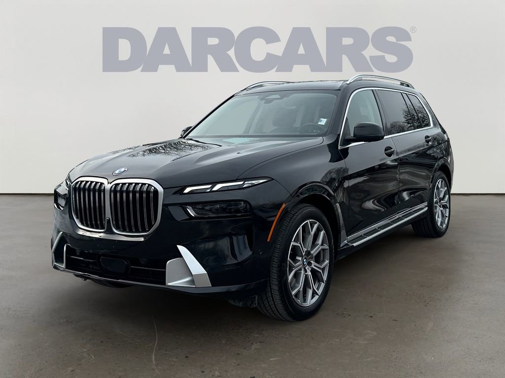 Used 2025 BMW X7 xDrive40i image 3