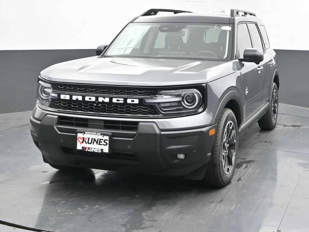 New 2025 Ford Bronco Sport Outer Banks w/ Outer Banks Tech Package+ AWD/4WD image 3