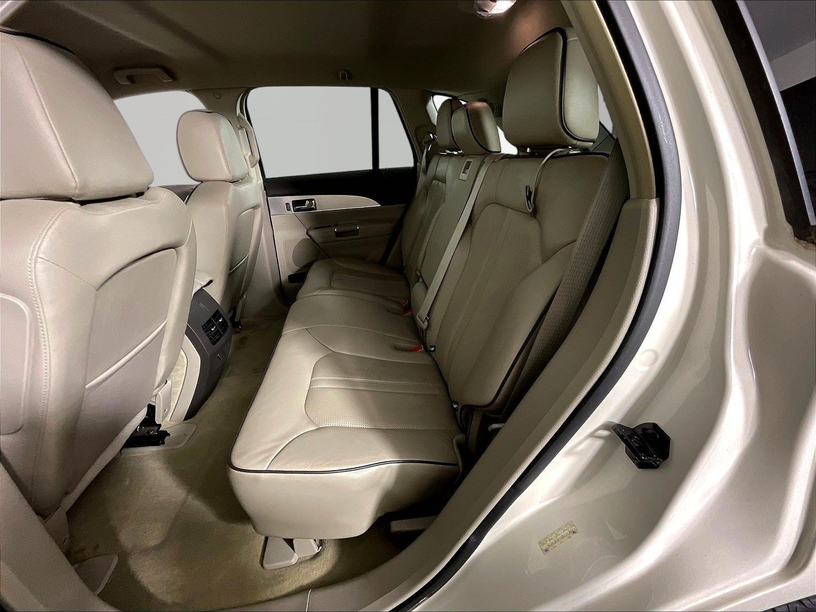 Used 2013 Lincoln MKX FWD image 22