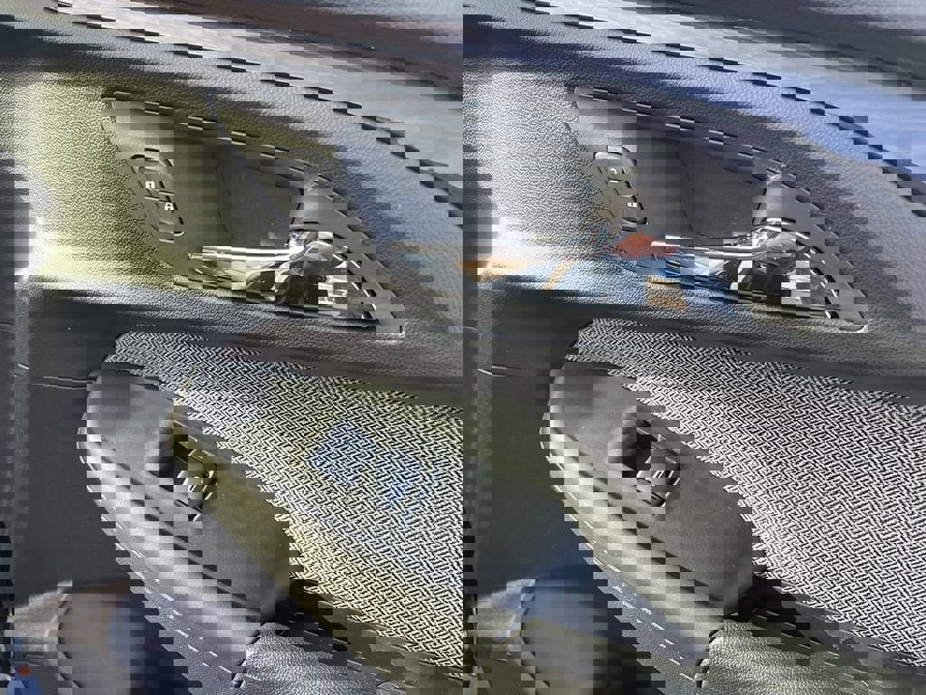 Used 2023 Chevrolet TrailBlazer LT w/ Convenience Package image 44