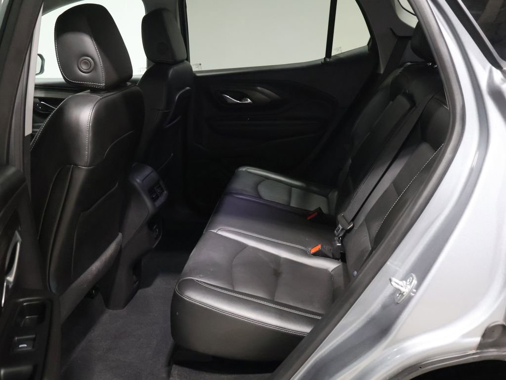 Used 2024 GMC Terrain SLT image 18