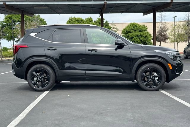 New 2026 Kia Seltos EX image 3