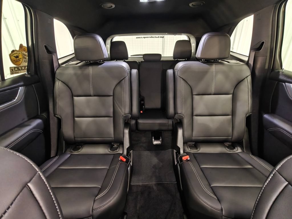 Used 2025 GMC Acadia Elevation w/ Elevation Premium Package FWD image 22
