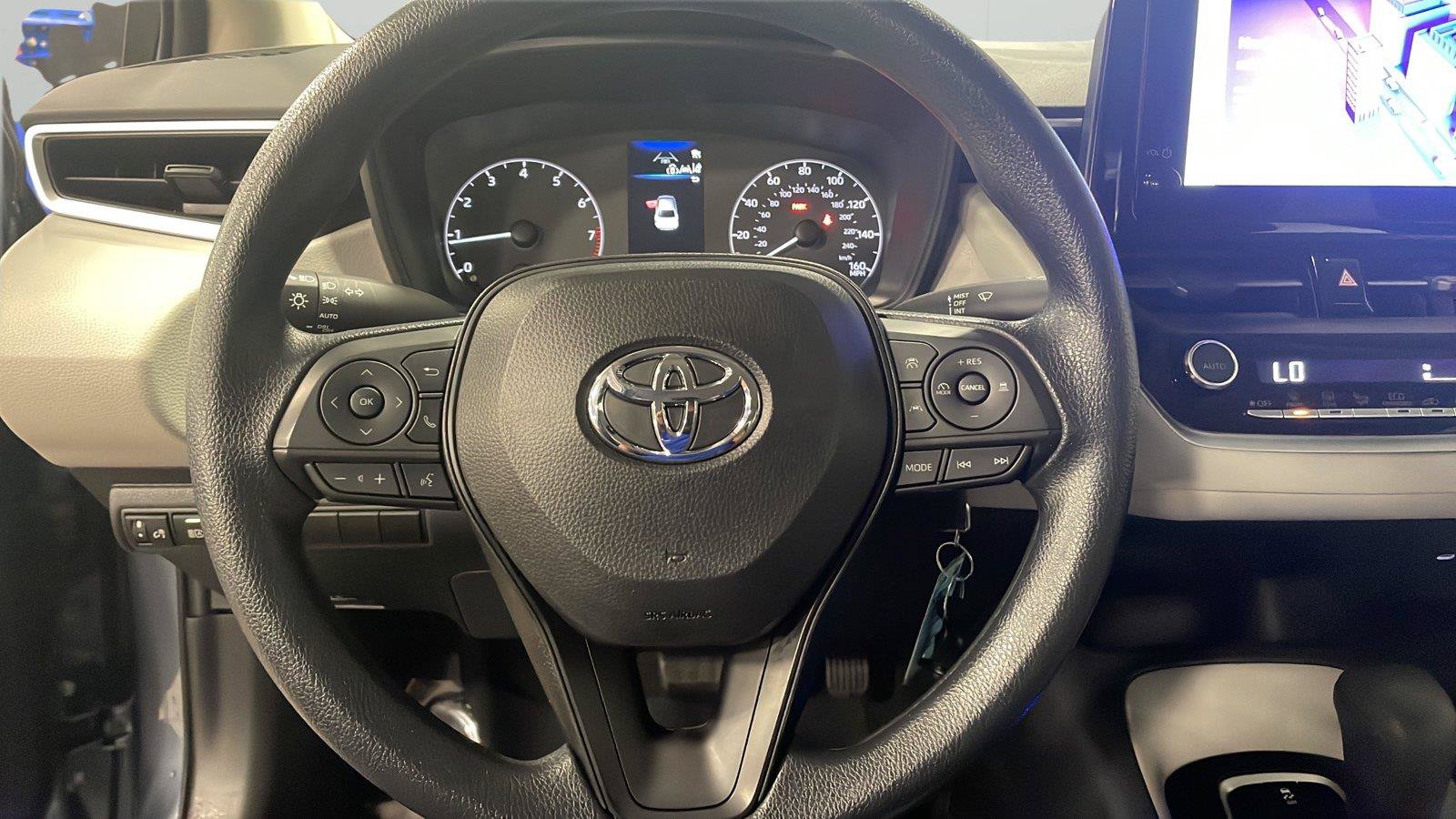 Used 2024 Toyota Corolla LE FWD image 22