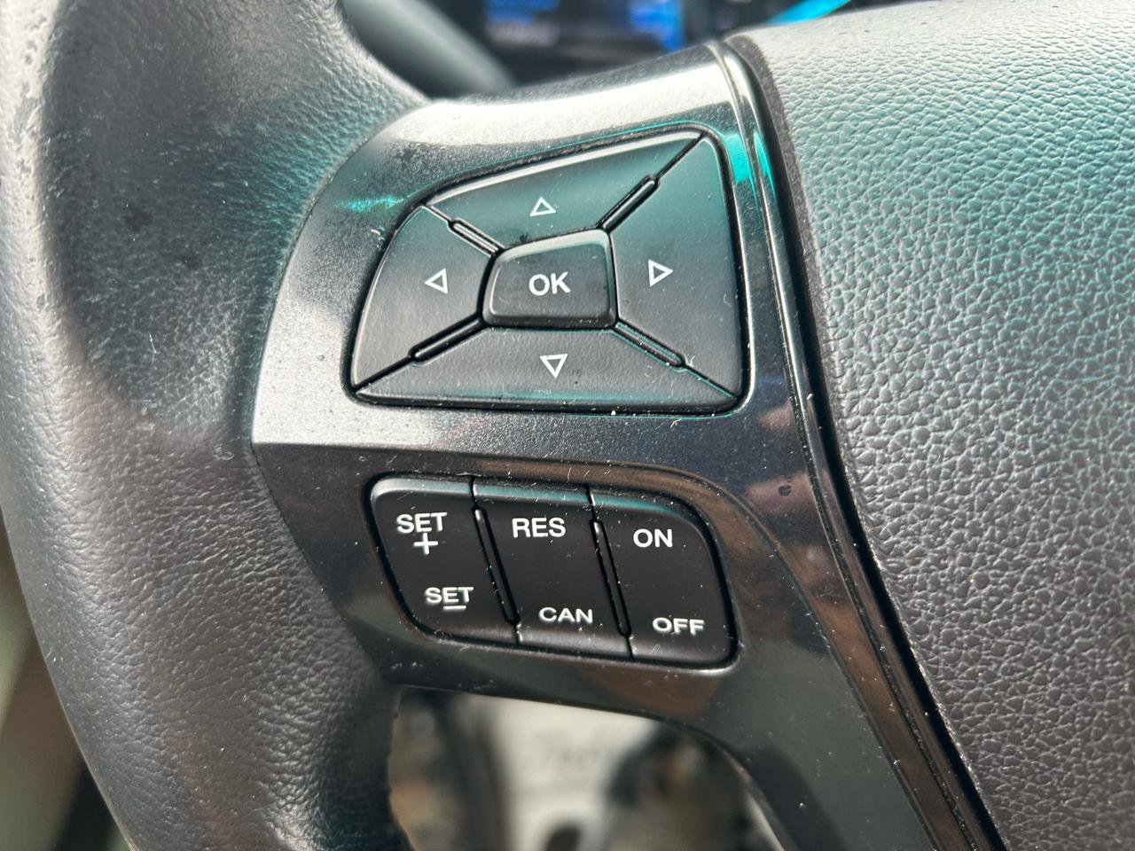 Used 2016 Ford Explorer XLT w/ Equipment Group 202A image 17