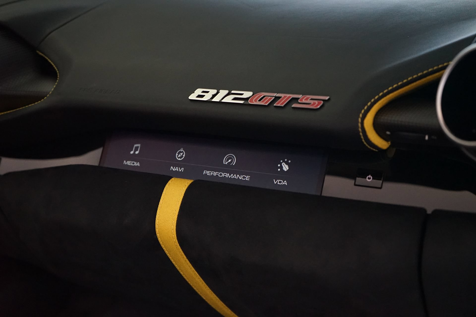 Used 2022 Ferrari 812 GTS RWD image 21