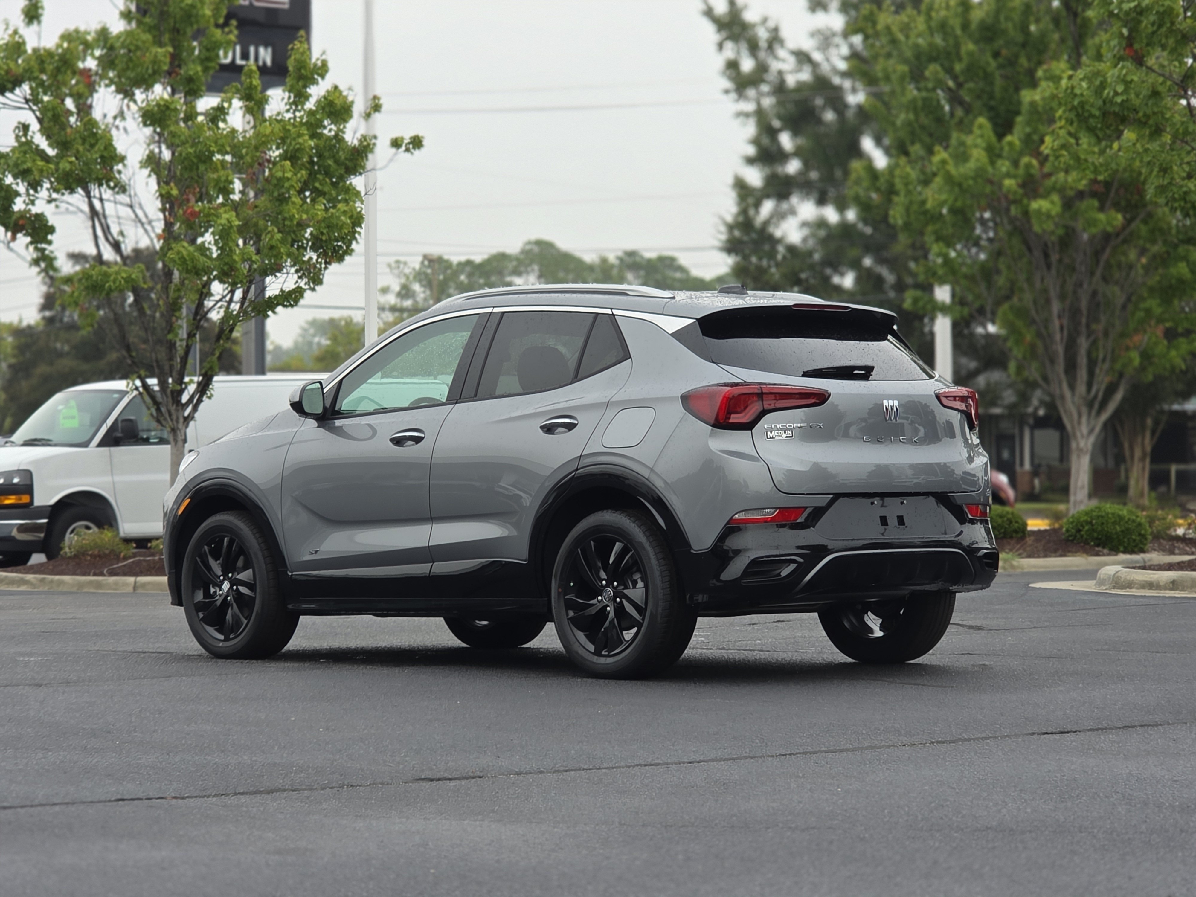 New 2026 Buick Encore GX Sport Touring FWD image 5