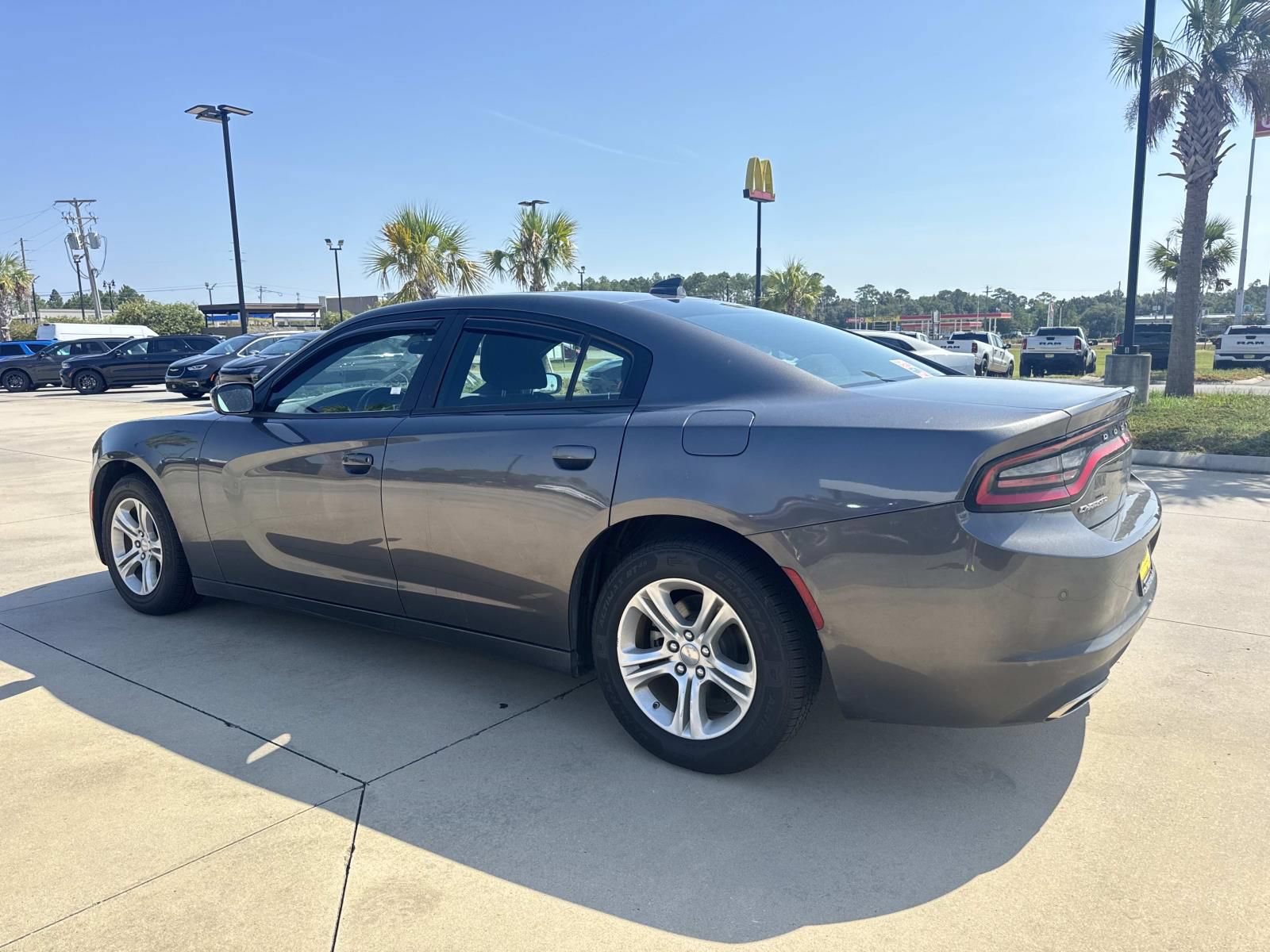 Used 2023 Dodge Charger SXT RWD image 5