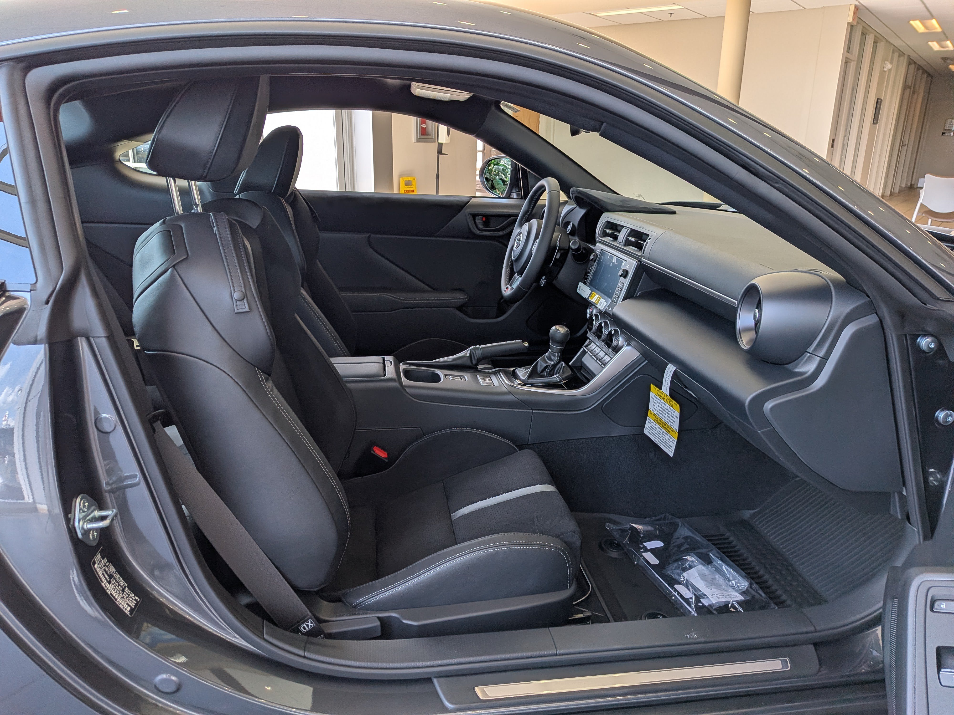 New 2026 Toyota GR86 Premium w/ ALL Weather Mat Package (TMS) RWD image 15