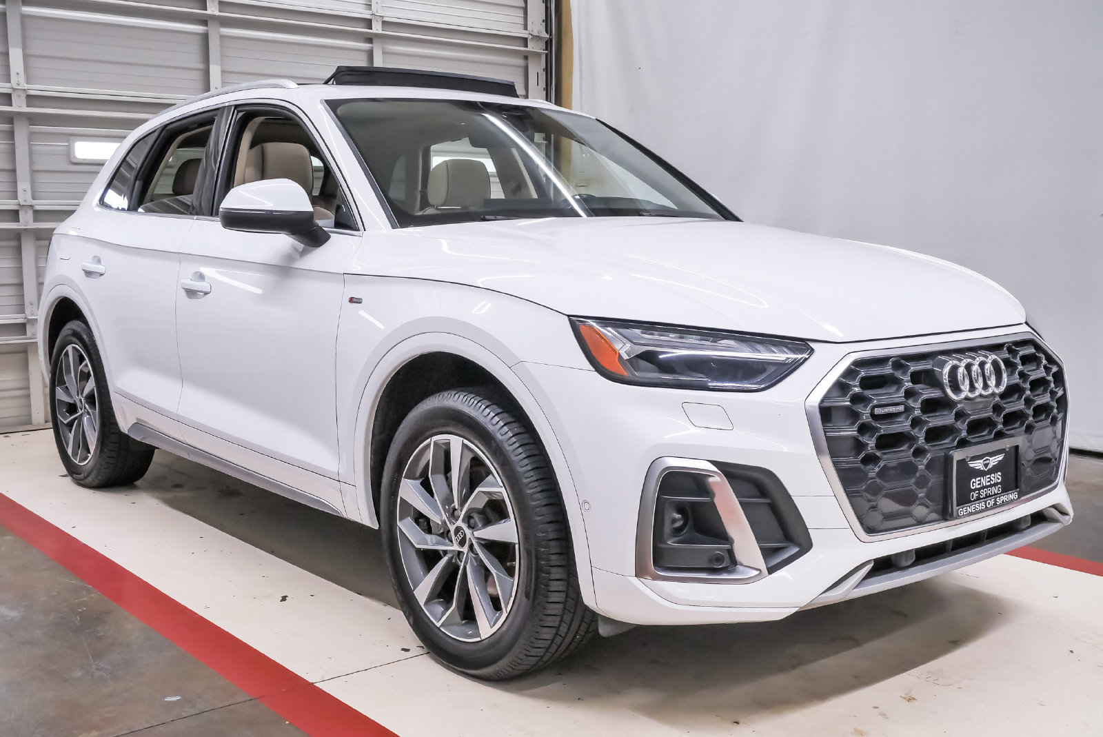 Used 2022 Audi Q5 2.0T Prestige w/ Prestige Package AWD/4WD image 5