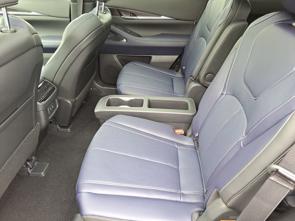 New 2026 INFINITI QX60 Sport w/ Dark Cargo Package image 20