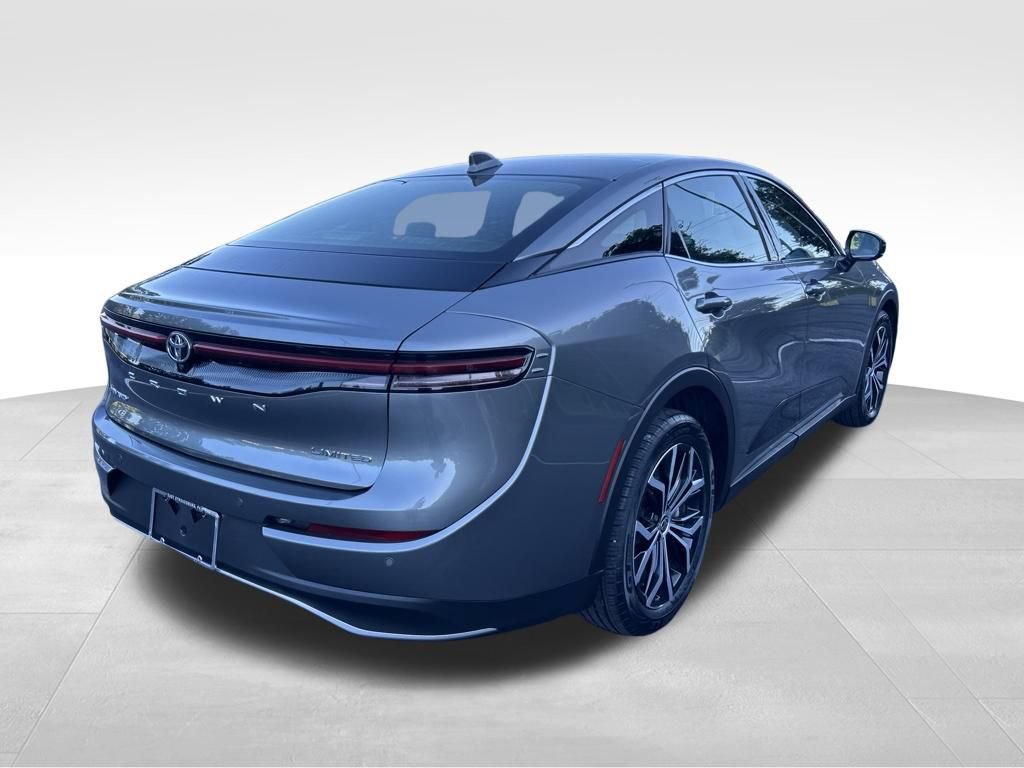 Certified 2024 Toyota Crown AWD/4WD image 5
