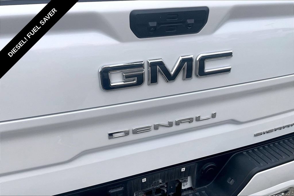 Used 2024 GMC Sierra 1500 Denali Ultimate AWD/4WD image 12