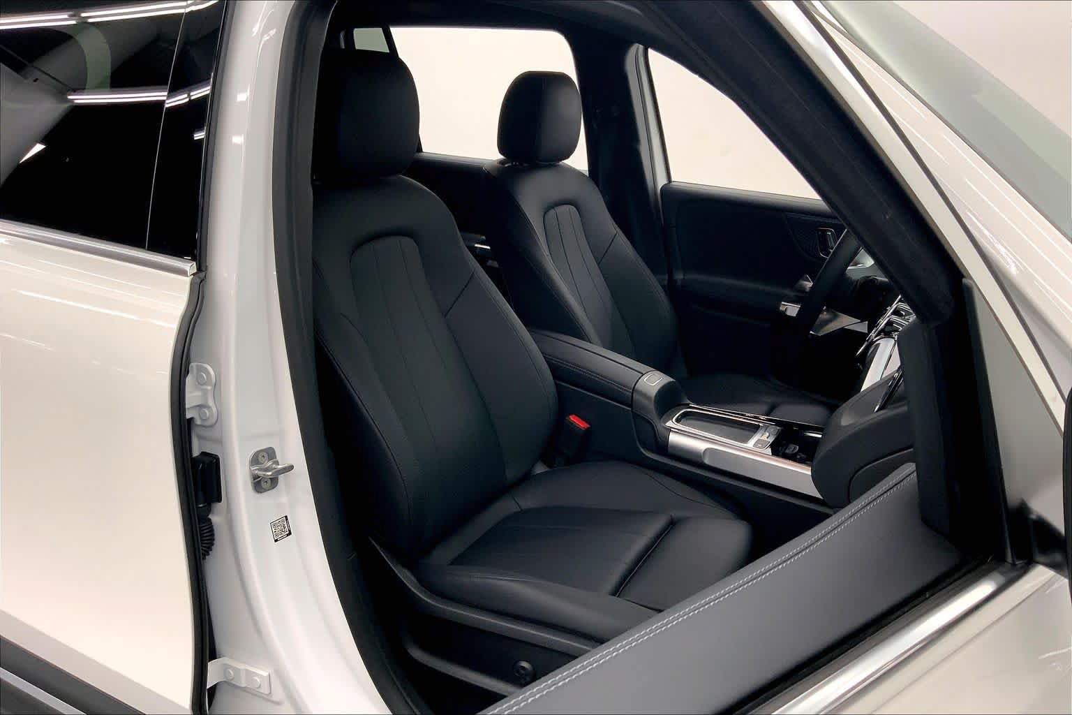 Used 2026 Mercedes-Benz GLB 250 image 11
