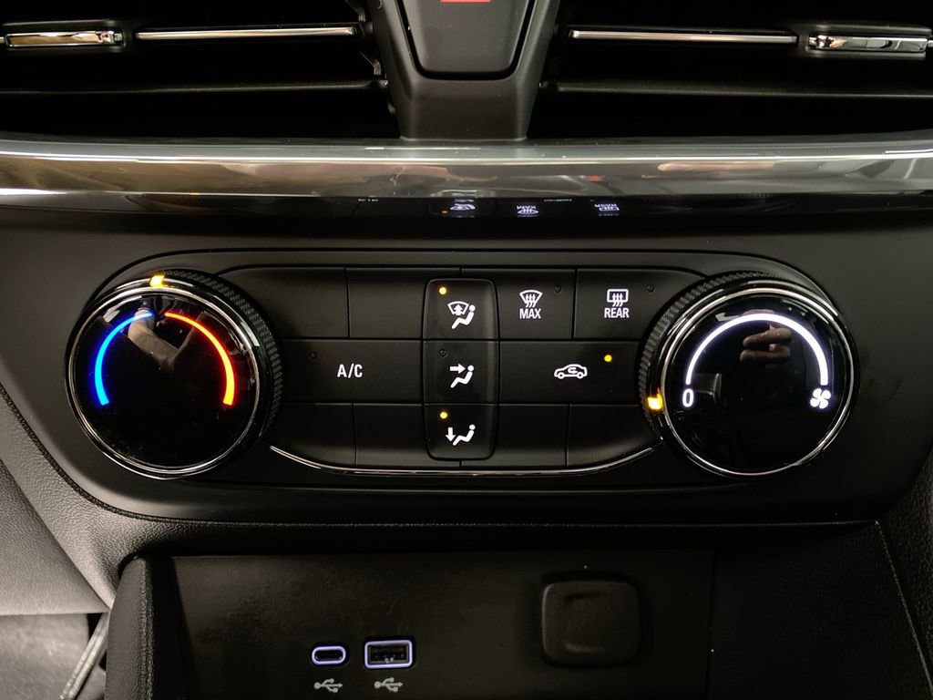 Certified 2026 Buick Encore GX Preferred image 18