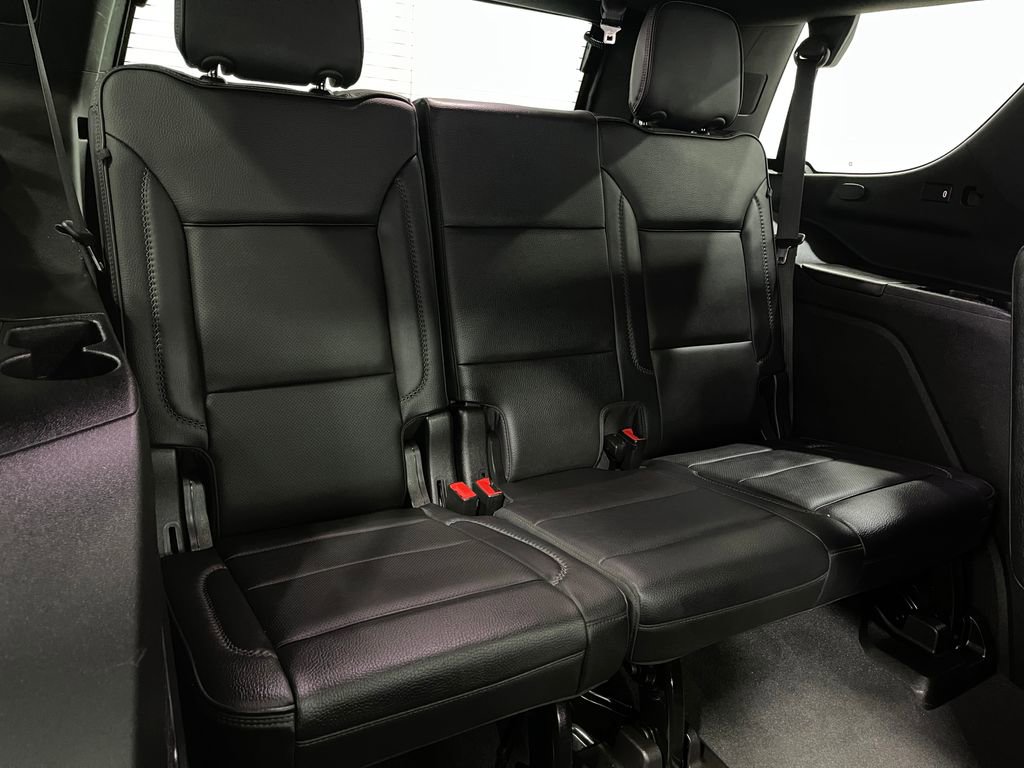 Used 2021 GMC Yukon Denali w/ Advanced Technology Package image 33