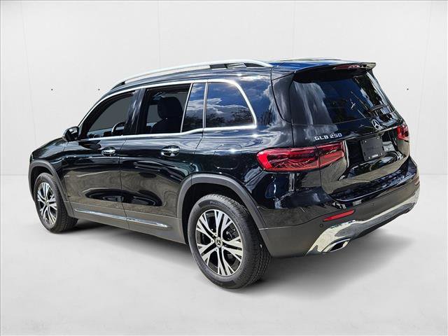 Used 2025 Mercedes-Benz GLB 250 image 8